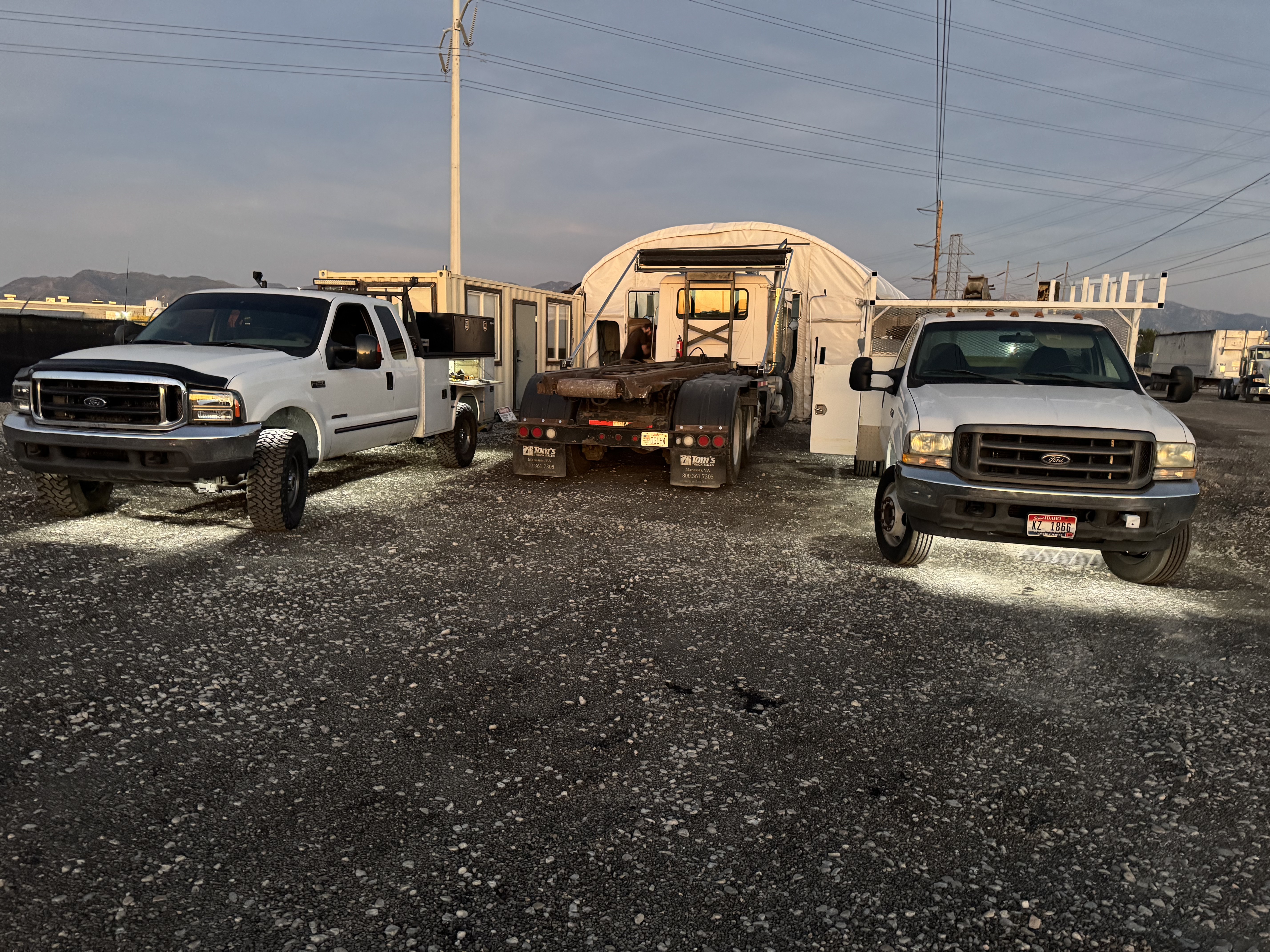 On-site skid steer hydraulic repair